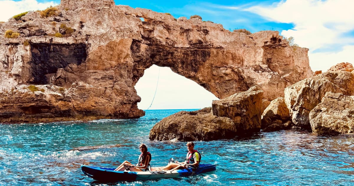 Cala Santanyí: Es Pontàs Unique Kayak Exploration Experience