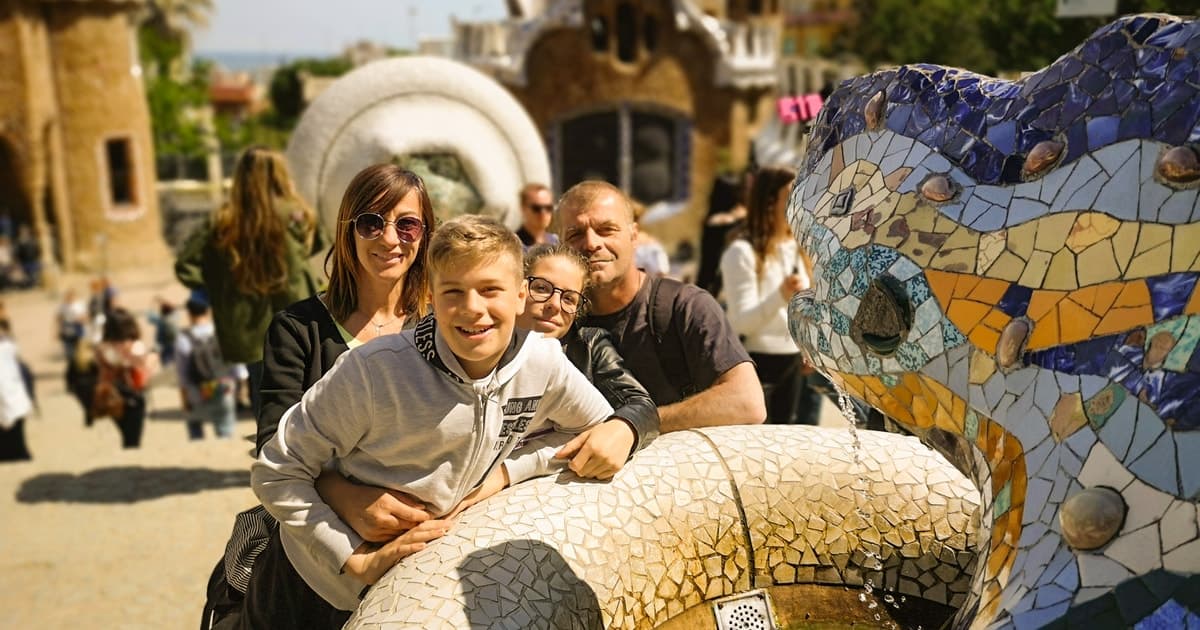 Barcelona: 2-Day Gaudí, Sagrada Familia, Montserrat & Winery