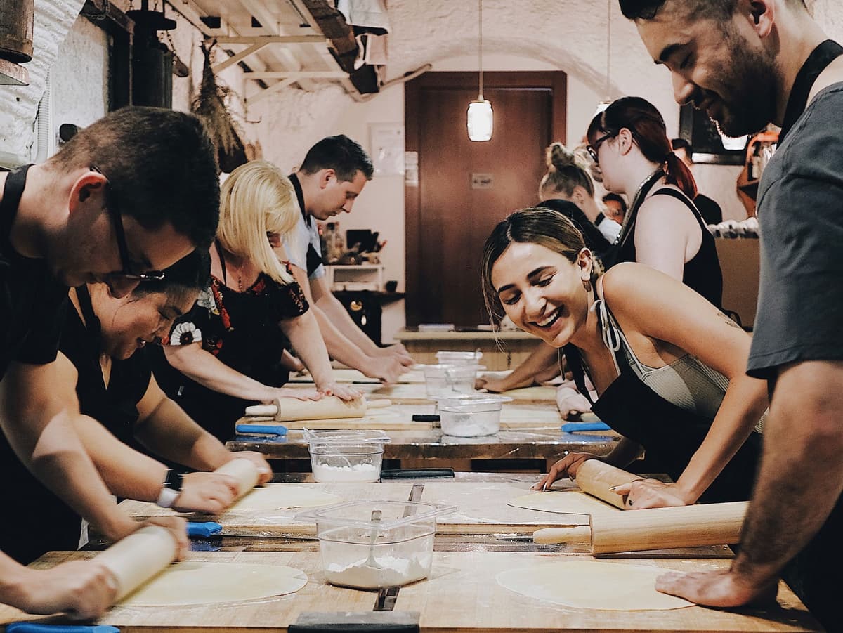 Rome: Pasta Making with Wine Tasting and Dinner in Frascati