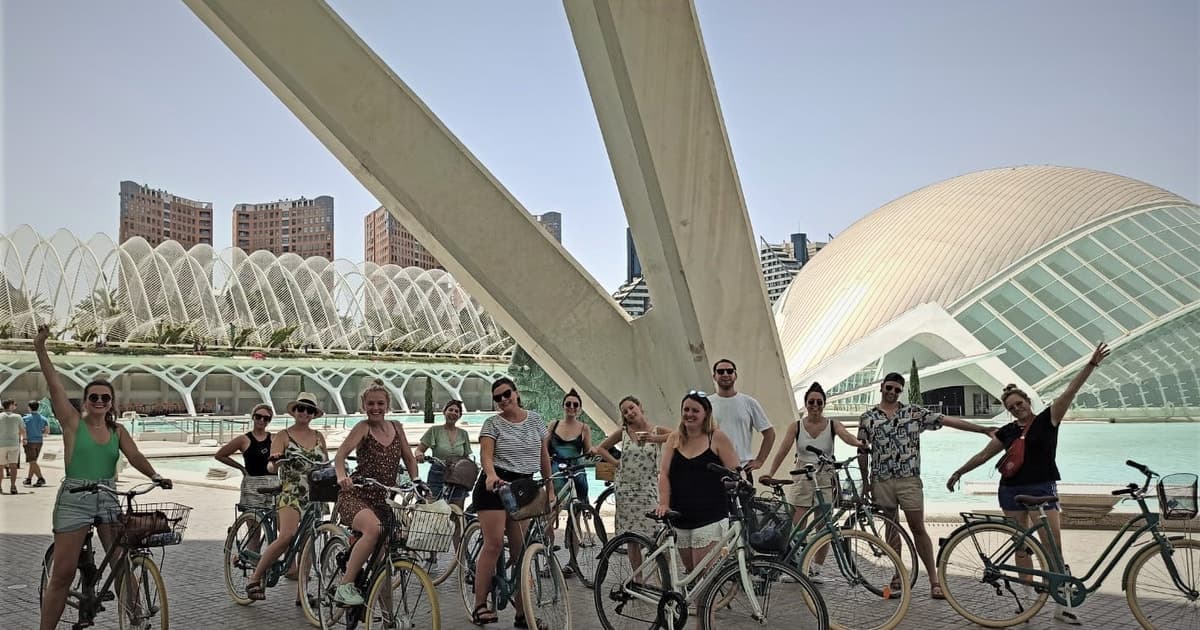 Valencia: Visita guiada de 3 horas en bicicleta por la ciudad y las playas