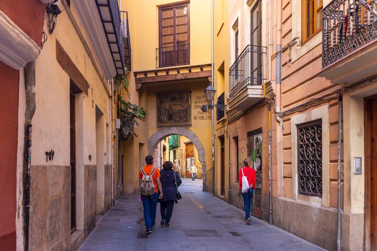 Valencia medieval: tour a pie en grupo pequeño con guía acreditado