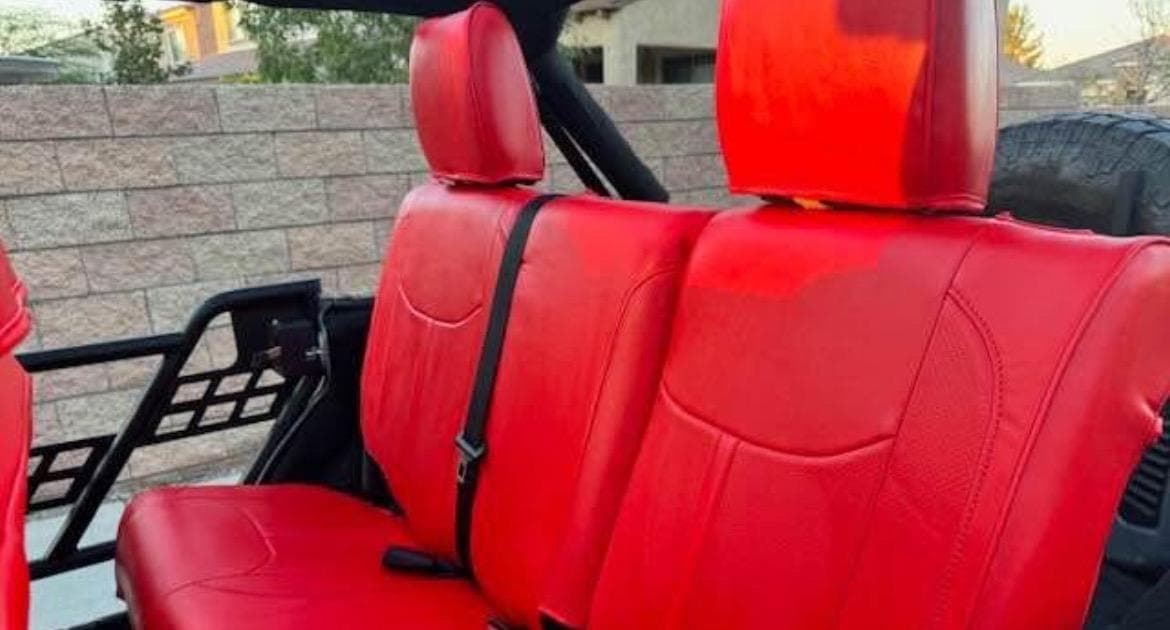 Las Vegas: Red Rock Jeep Tour with Hotel Pickup