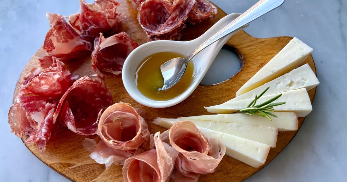Florence: Guided Food Tour with Fiorentina Steak and Wine