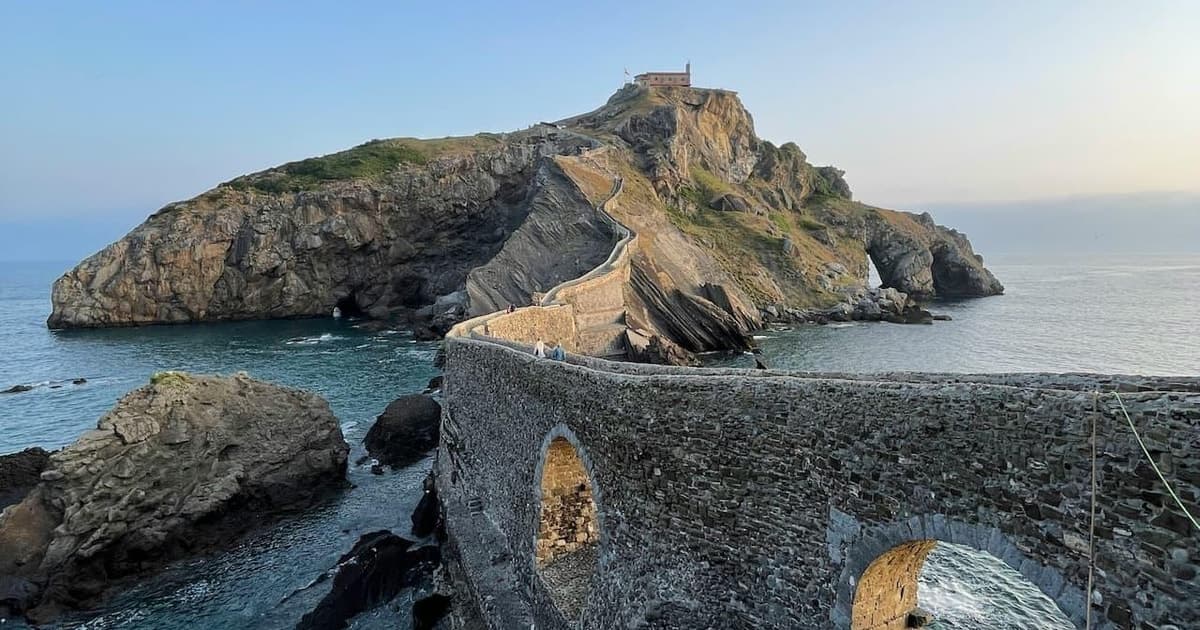 Bilbao: Gaztelugatxe, Bermeo, Mundaka, Gernika y Ruta del Vino