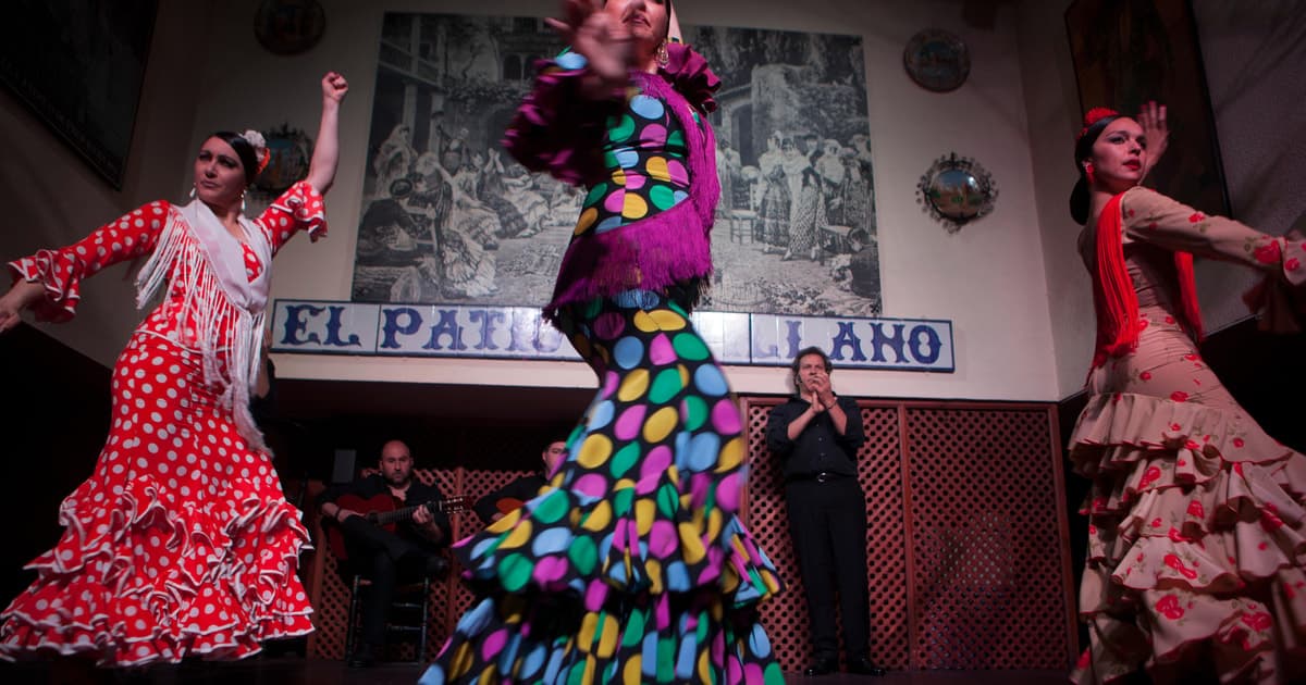 Seville: El Patio Sevillano Flamenco Show Ticket & Dinner