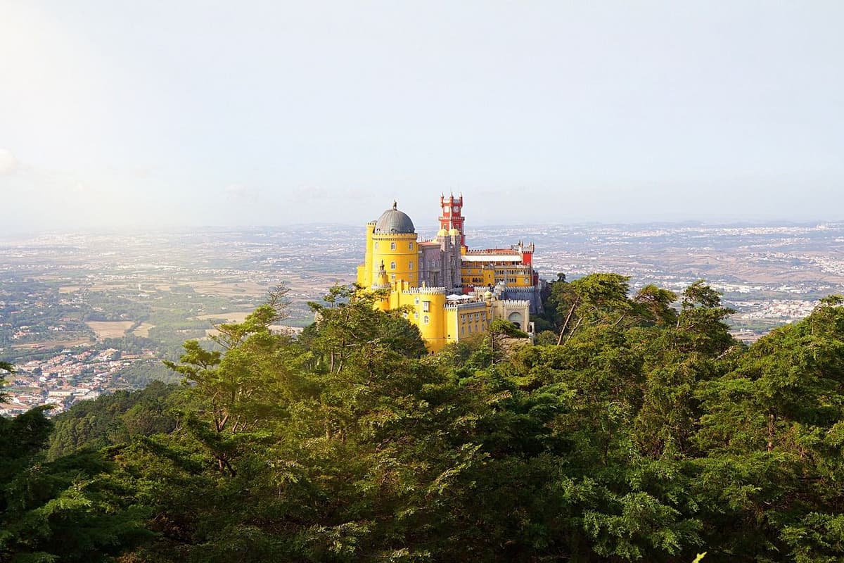 Half Day Shared Tour to Sintra with Licensed Guide