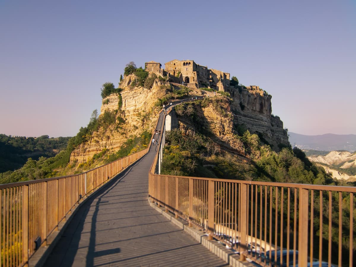 Roma: excursión de 1 día a Civita di Bagnoregio y Villa Lante