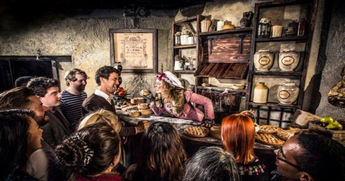 London: Harry Potter Tour, River Cruise & The London Dungeon