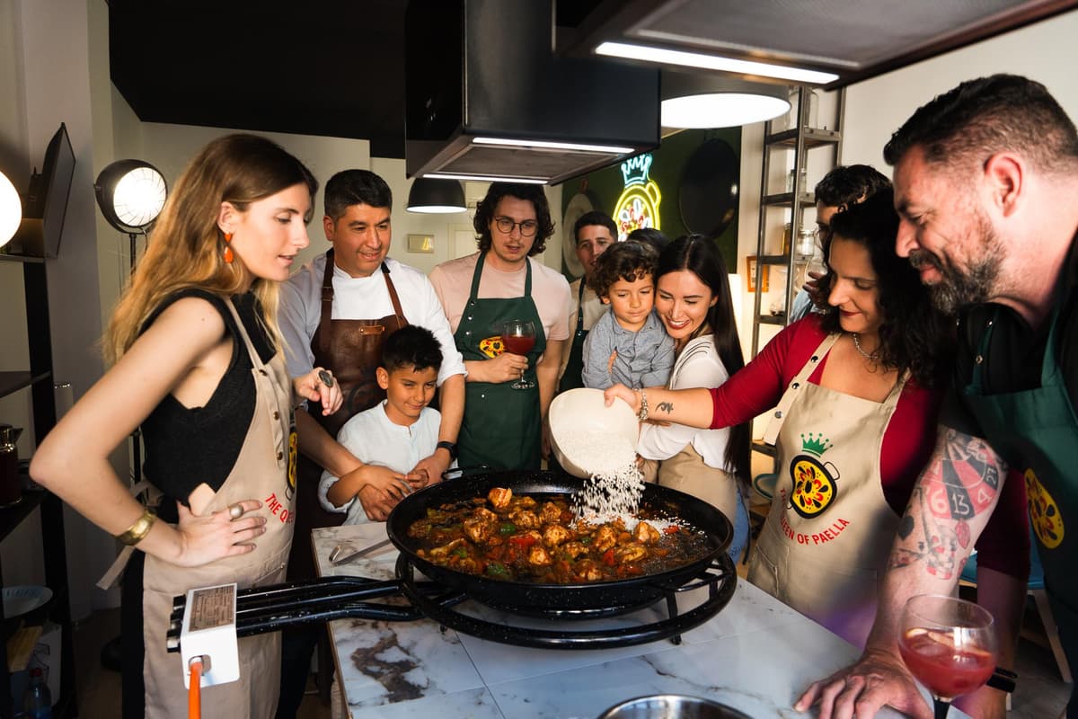 Madrid: Paella Cooking Class with Unlimited Wine & Churros
