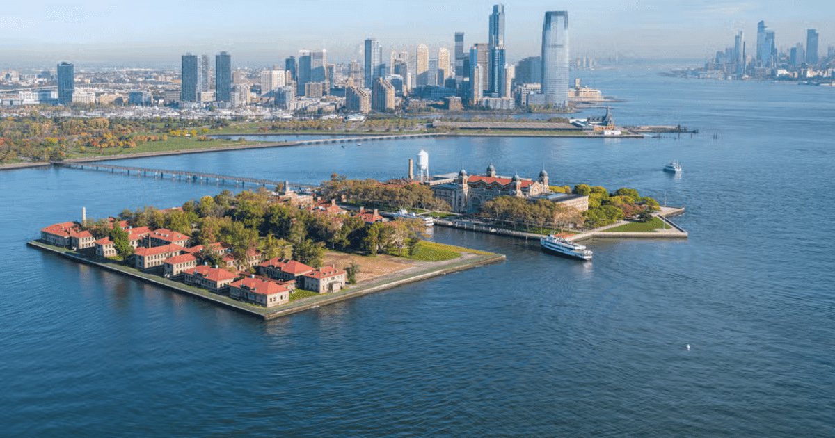 Statue of Liberty and Ellis Island tour