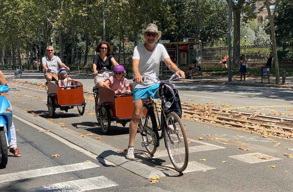 Visita guiada de Barcelona en bicicleta con un guía francófono ⭐