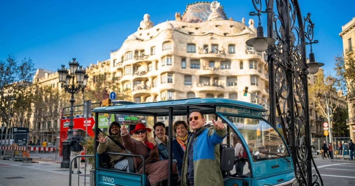Barcelona: Best of City, mountain and beach, with photos