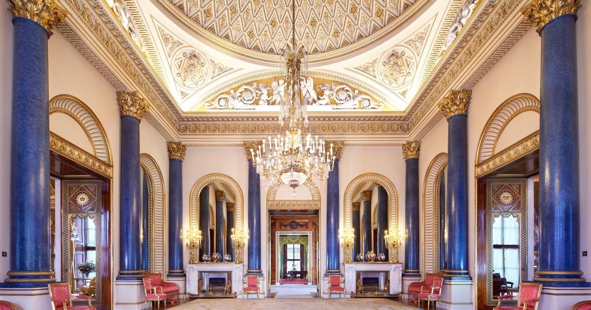 Windsor Castle and Buckingham Palace Full-Day Tour