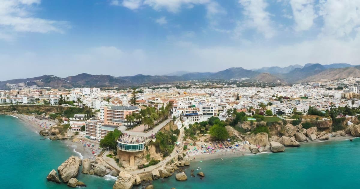 Nerja y Frigiliana desde la Costa del Sol
