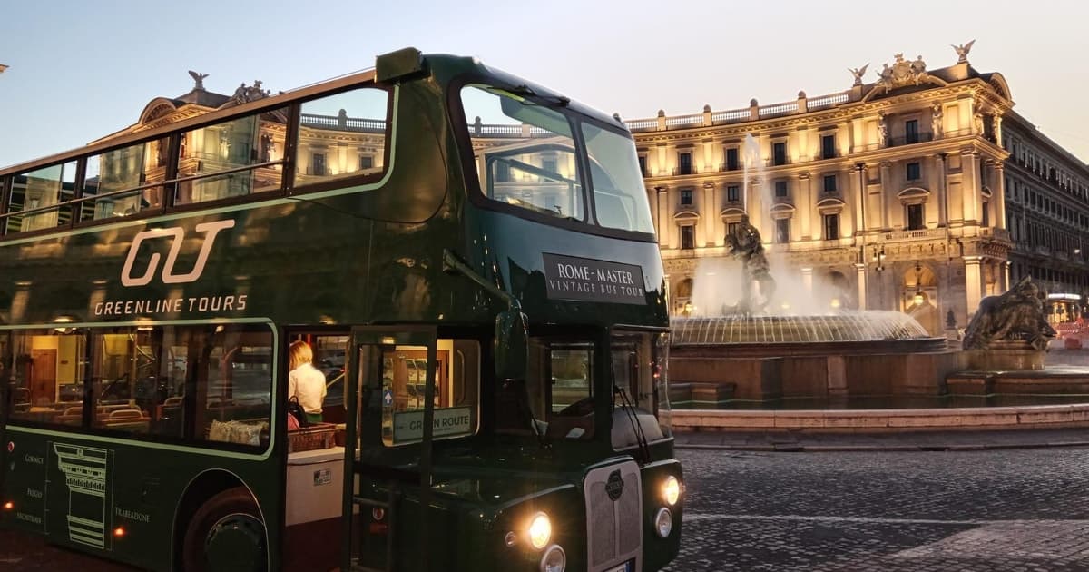 Roma: tour nocturno en autobús descubierto