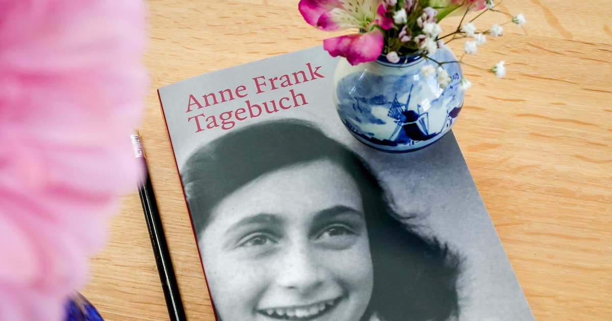 Ámsterdam: tour a pie guiado sobre Ana Frank en grupo pequeño