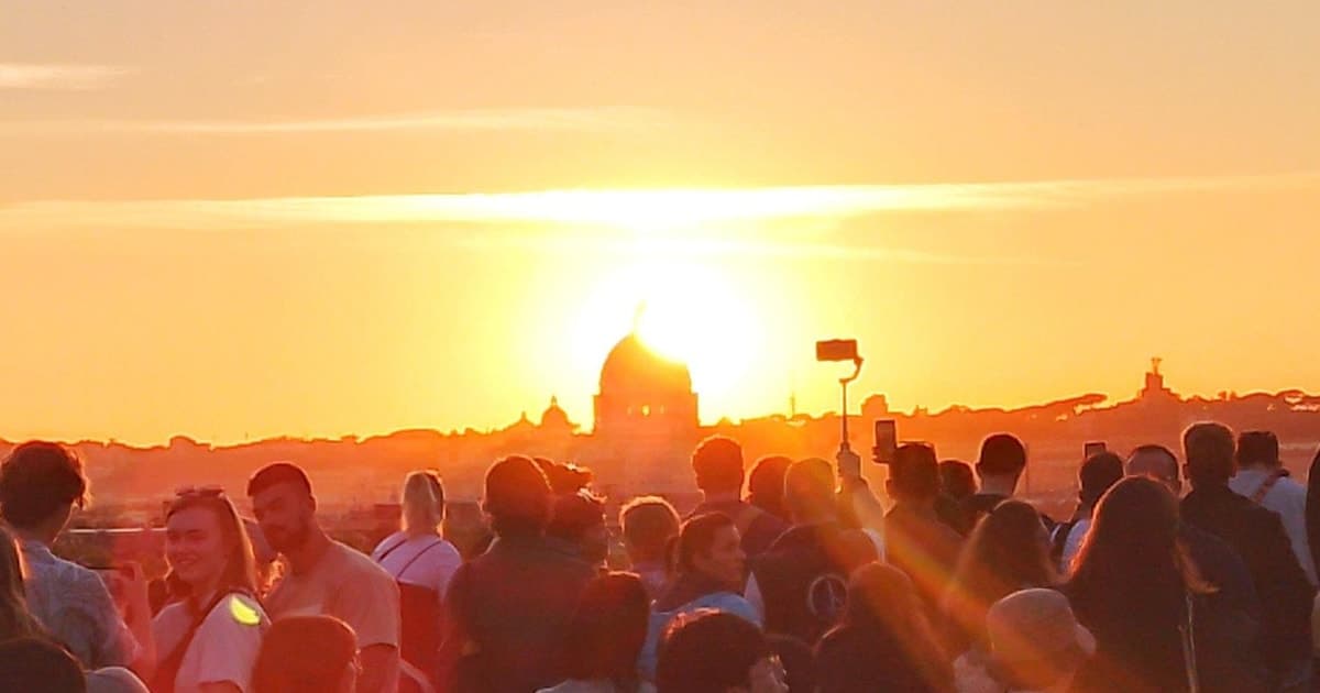Roma: tour privado al atardecer en carrito de golf con guía y helado