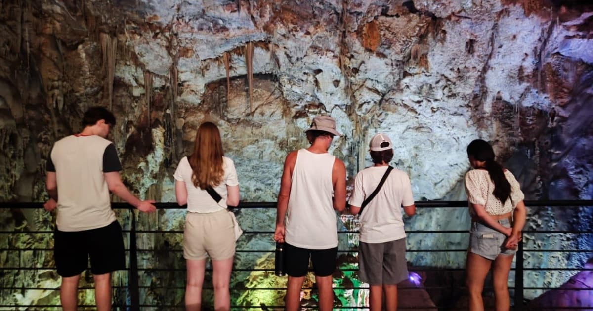 Alicante: Canelobre Caves & Busot – Local Guided Tour