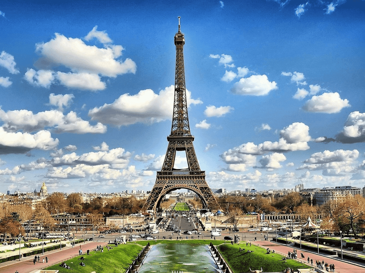 París: experiencia en la cima de la Torre Eiffel y paseo a orillas del Sena