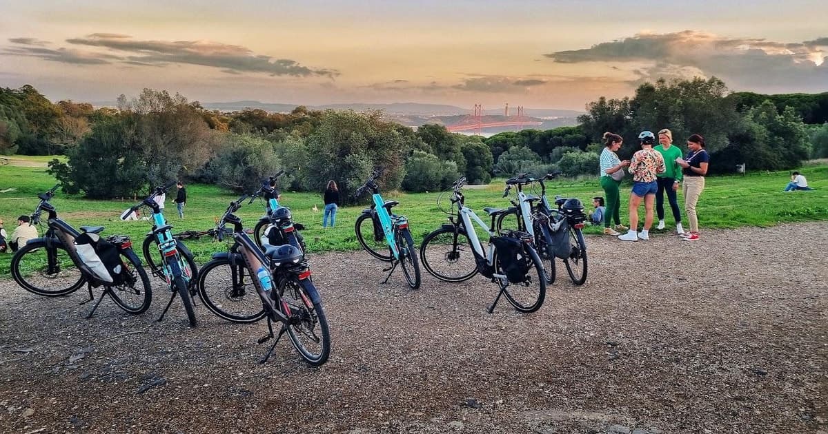 Lisbon: E-Bike Adventure to Belém & Monsanto com Degustação