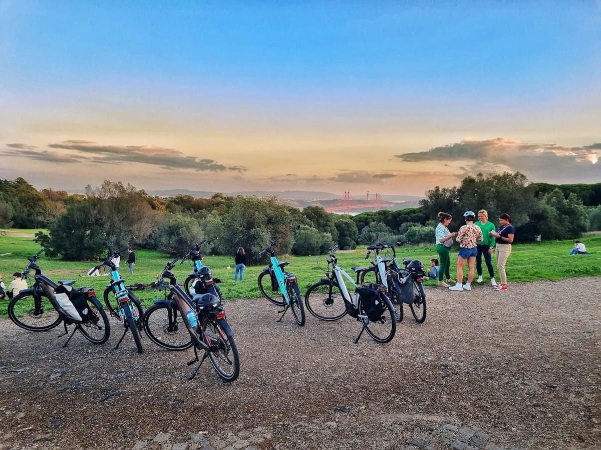 Lisbon: E-Bike Adventure to Belém & Monsanto com Degustação