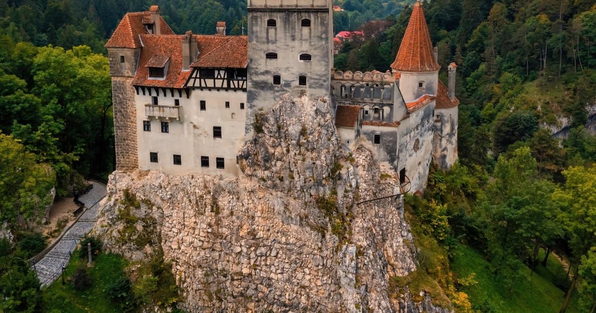 Bucarest: tour por Transilvania con Peles, Drácula y Brasov