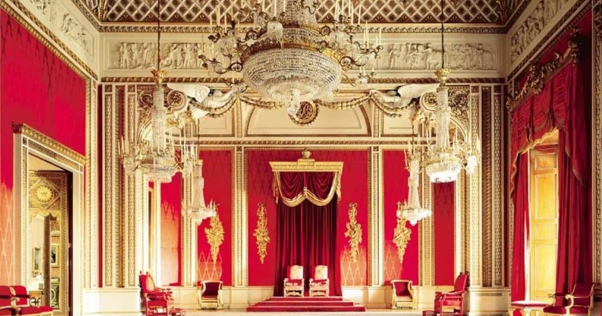 Buckingham Palace and Windsor Castle Tour