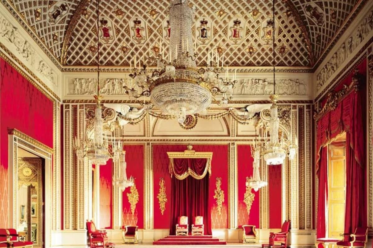 Buckingham Palace and Windsor Castle Tour