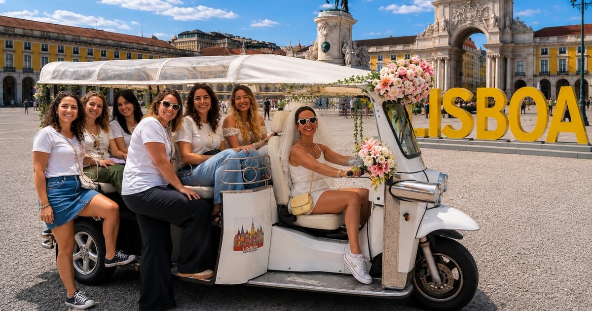 Lisbon:Private Tuk-Tuk Sightseeing Tour with Local Guide