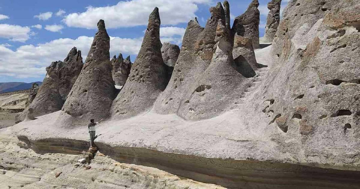 Excursión 10 Horas Cascada de Pillones y Bosque de Piedra de Puruña
