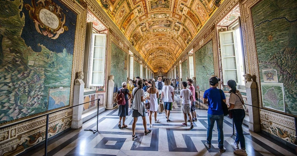 Vatican City: Papal Audience with Reserved Tickets & Guide