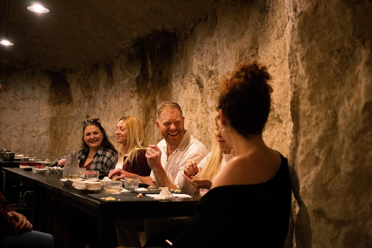 Desde Valencia: Visita guiada a una quesería con cata de vinos