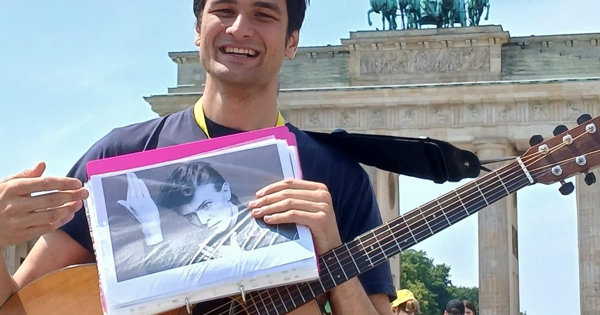 Berlín: tour histórico a pie con música en directo