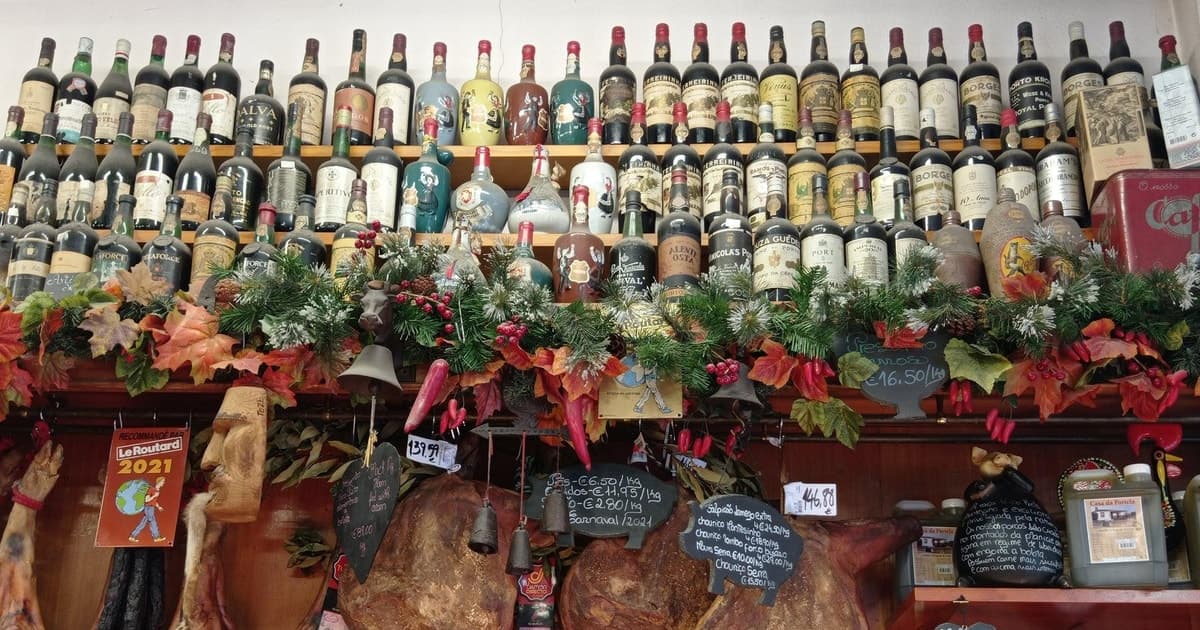 Private Porto Food & Wine Tour with a Historian