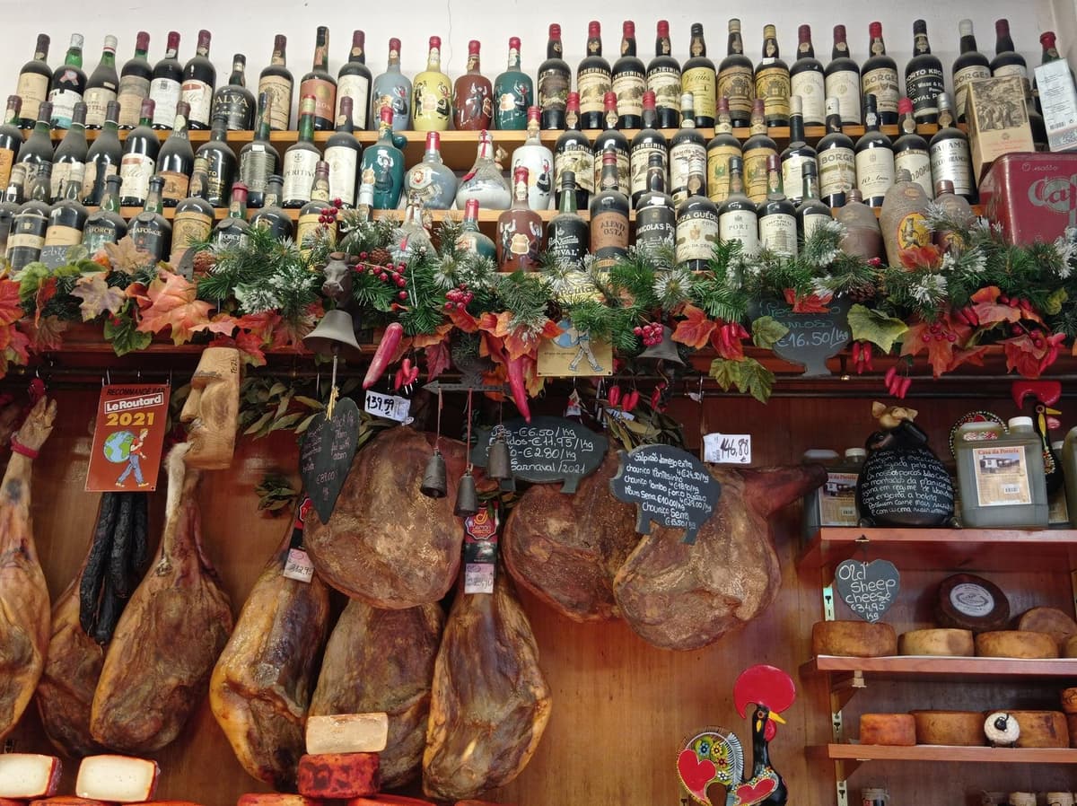 Private Porto Food & Wine Tour with a Historian
