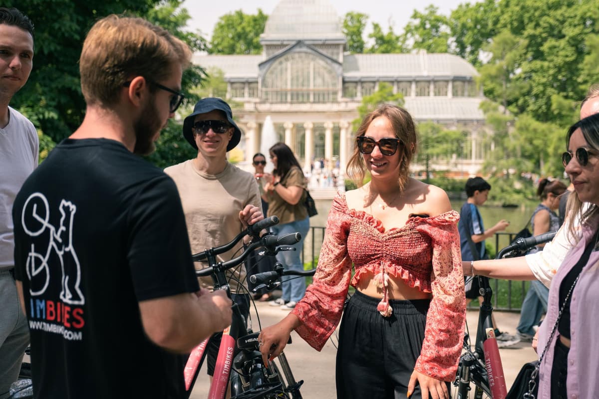 Madrid: tour guiado en bici de 3 h por lo más destacado con tapas opcionales