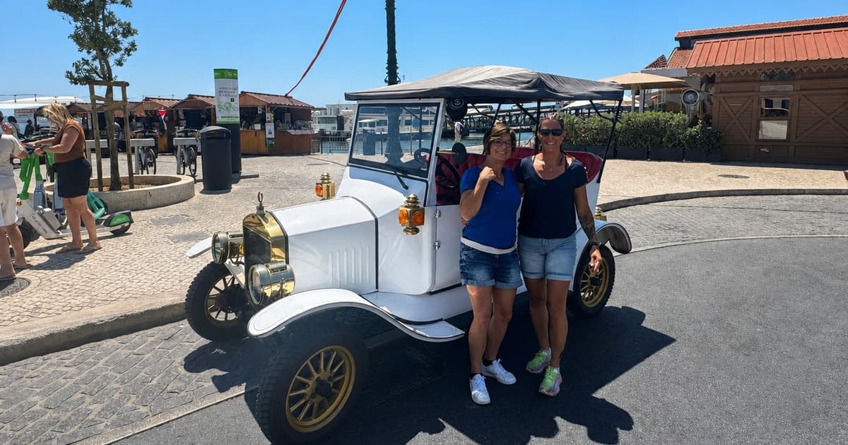 Lisbon: Electric Tuk Tuk Tour of City Viewpoints