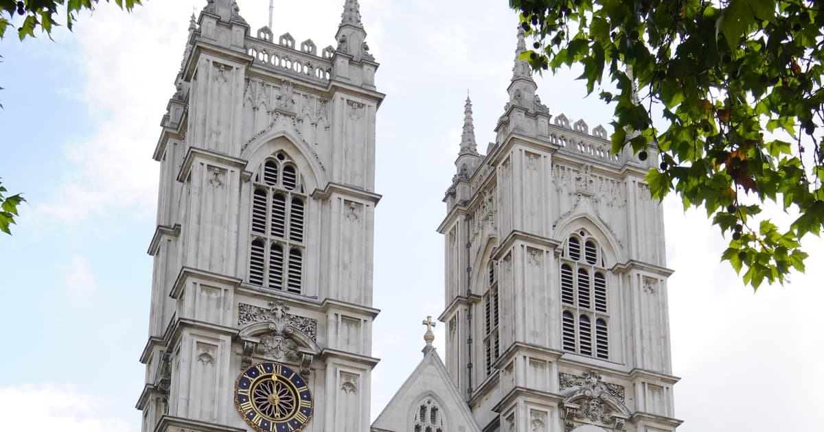 London: Walking Tour with Blue Badge Guide and Chinese food