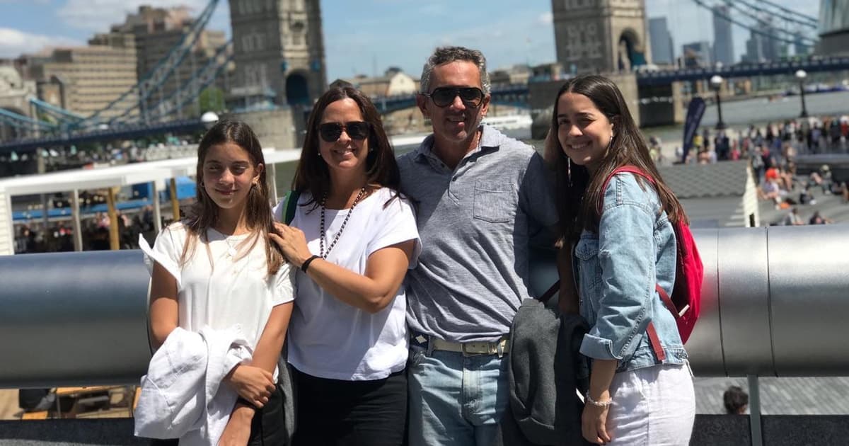 London: Private Family Tour, Natural History Museum & Games