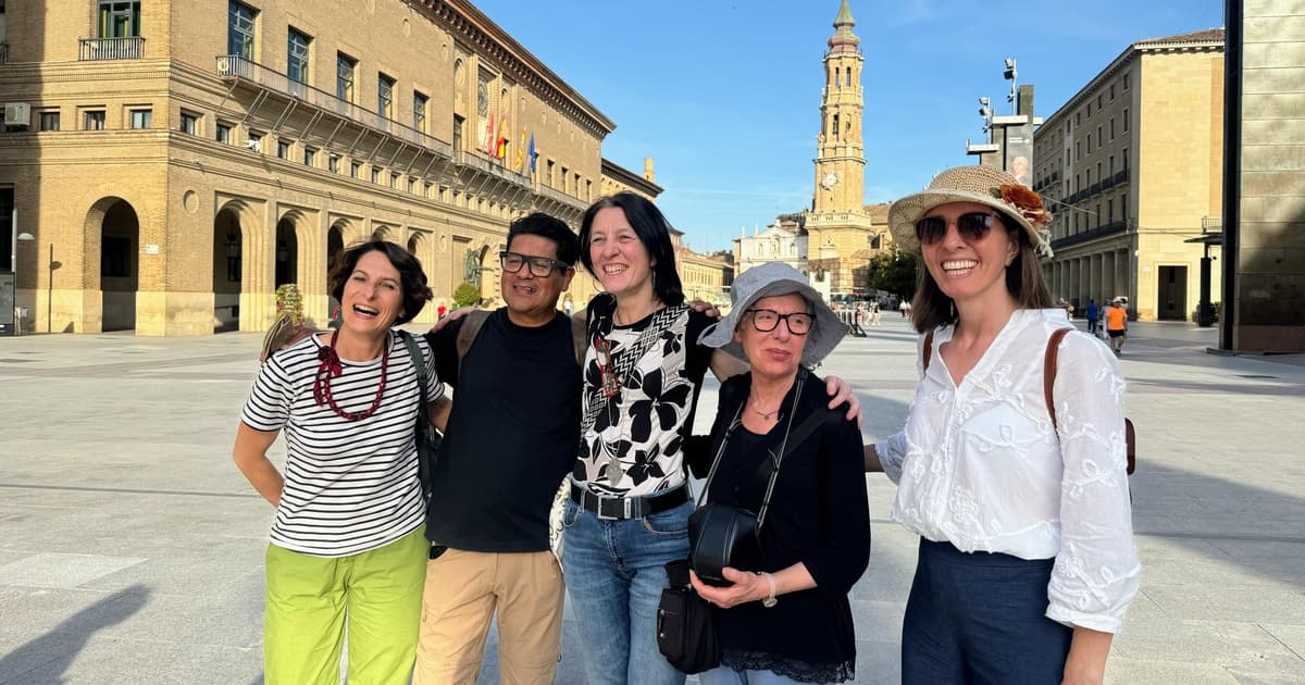 Lo mejor de Zaragoza tour: Misterios, Fotos, Historias y una Dulce Sorpresa