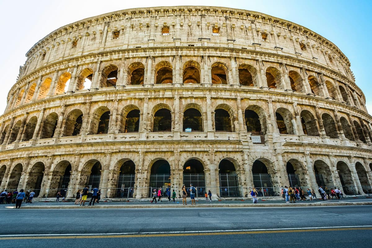 Rome: Colosseum, Forum and Palatine Hill Self-Guided Narrative Audio Tour