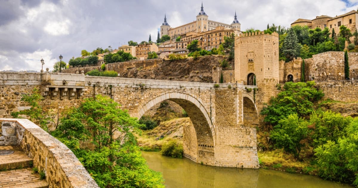 Madrid: Tour Privado Cata de Vinos, Ruta de Tapas & Toledo