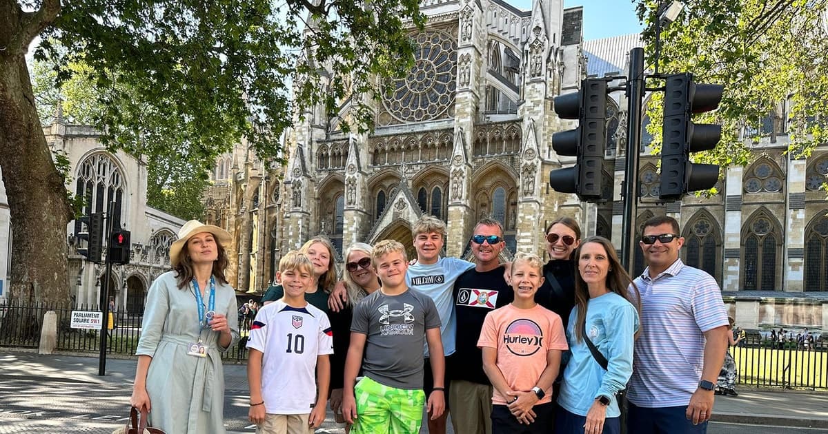 London: Kid-Friendly Westminster Abbey & Sightseeing Tour