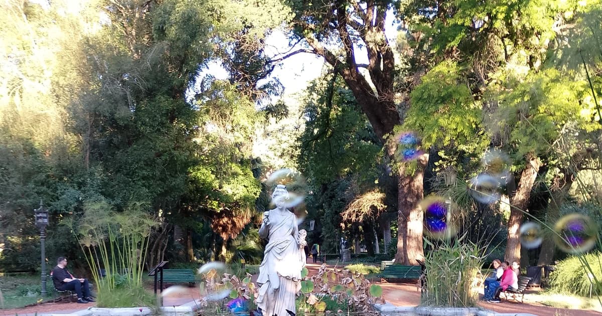 Las Esculturas del Jardín Botánico y Degustación de Té Mate