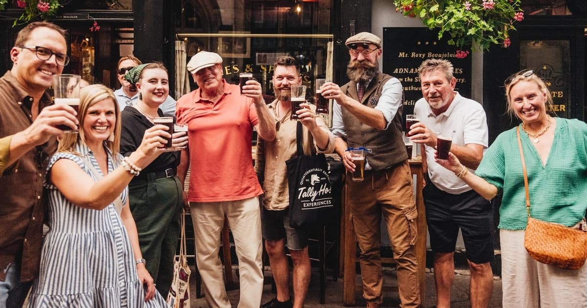 London: Private Secret London Pub Walking Tour