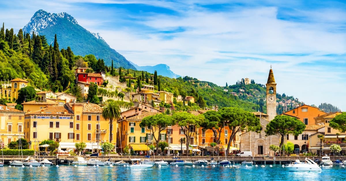 Desde Milán: Verona, Sirmione y paseo en barco por el lago Garda