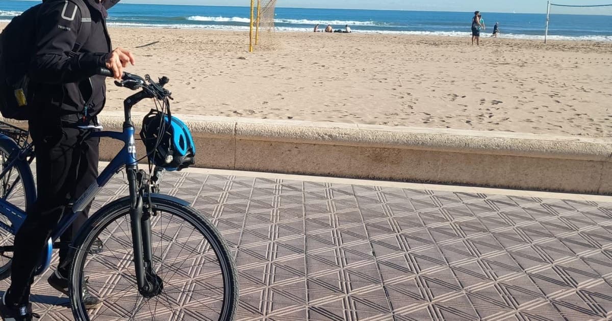 Tour ciclista gastronómico de medio día por Valencia