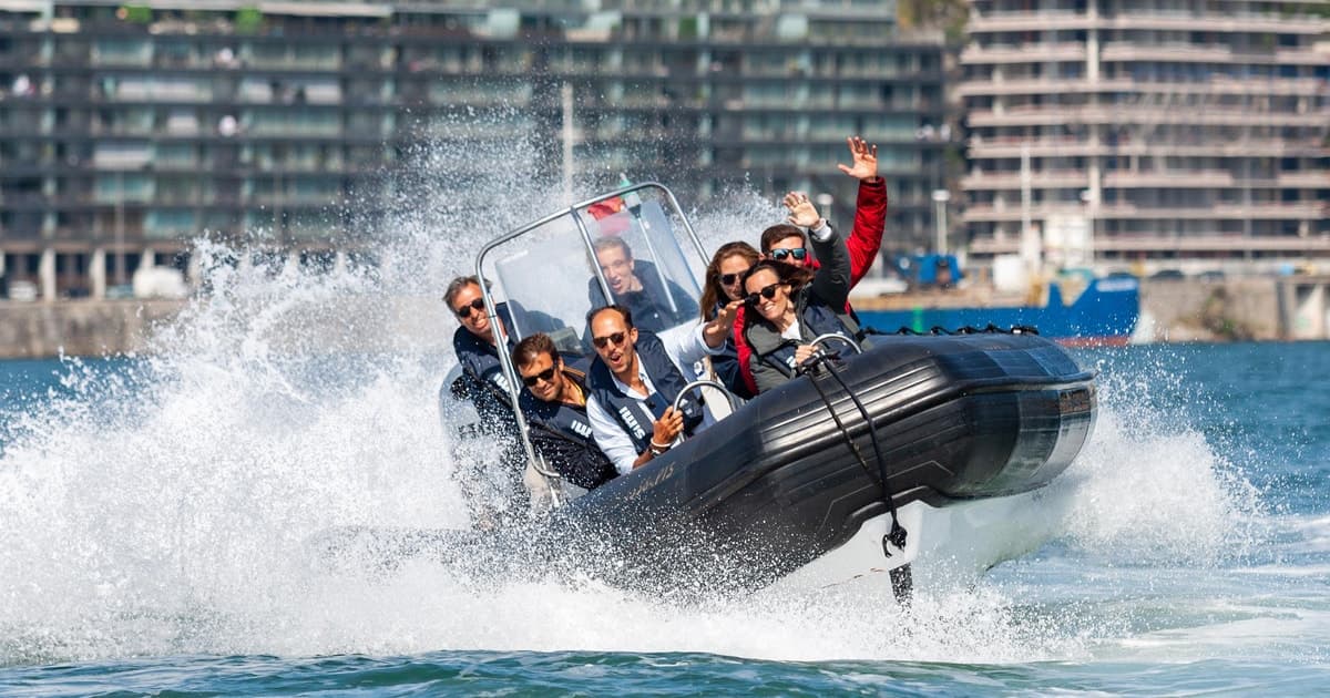 Porto: Exciting 6 Bridges Speedboat Tour on Douro River