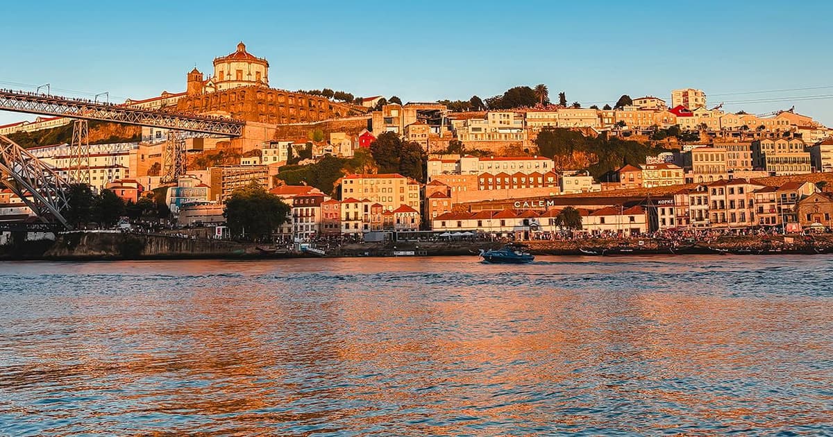 Oporto: crucero por los 6 puentes, atardecer y opción de bodega de vino de Oporto