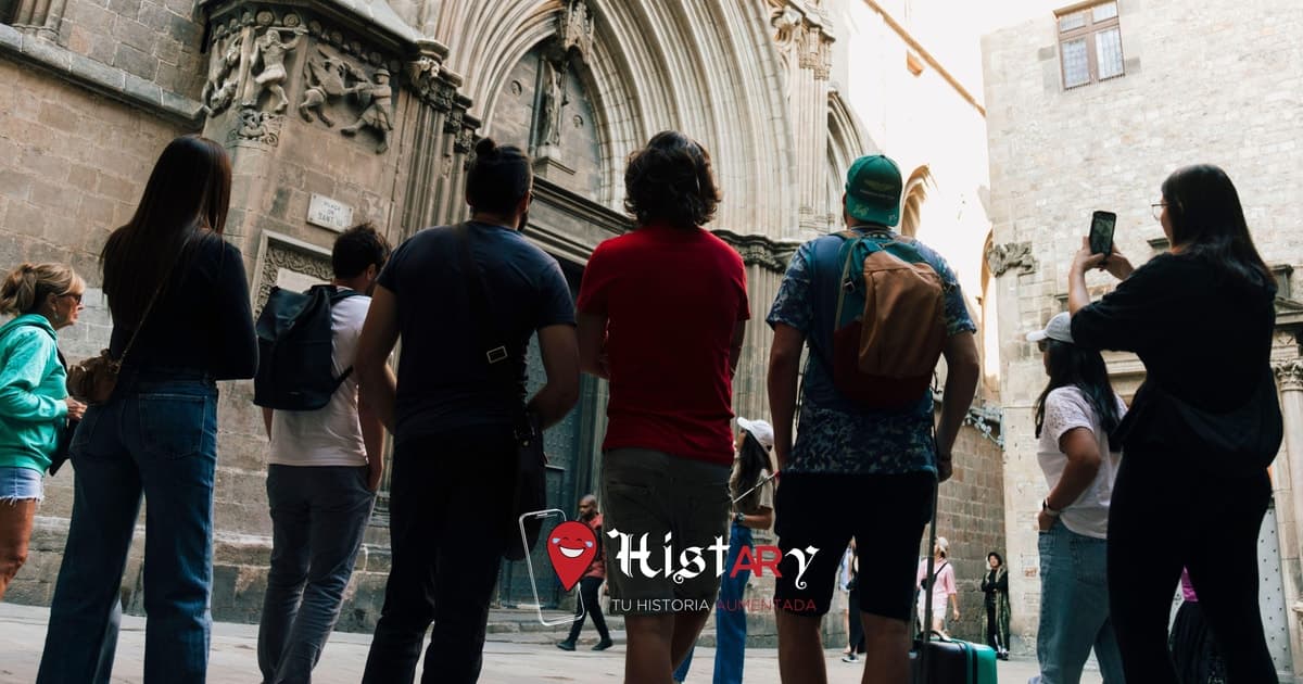Barcelona: Guided tour of the Gothic Quarter with augmented reality